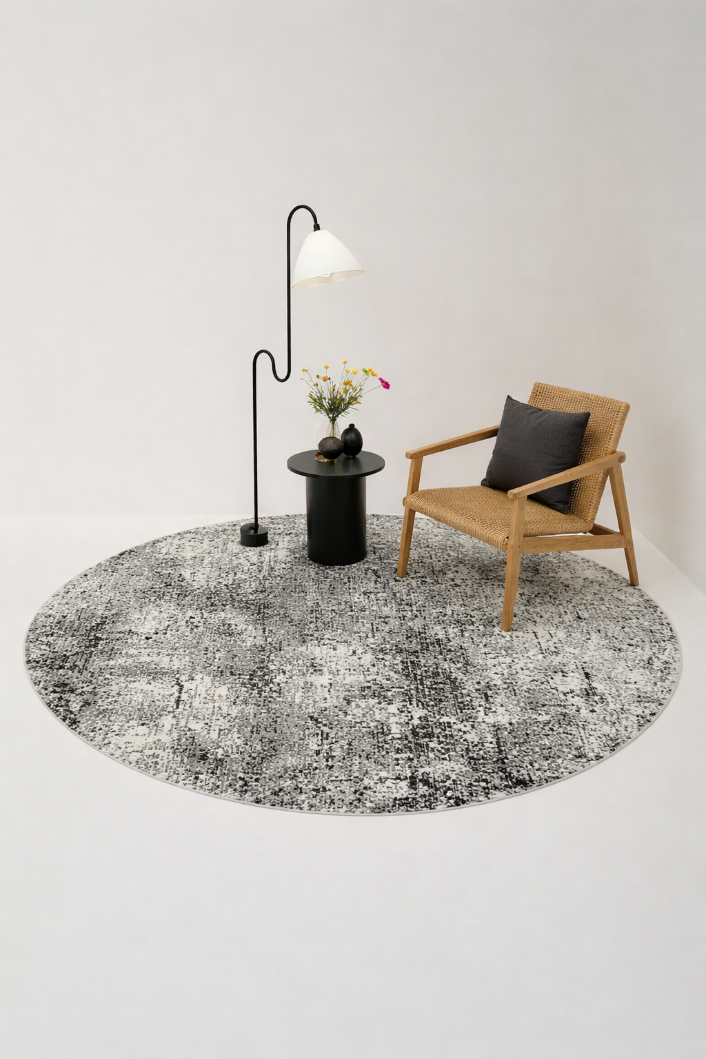 Efes 82 Grey & Black Abstract Round Carpet – Stylish & Practical for Home Interiors