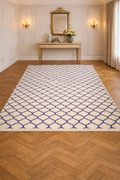 Arus – Élégance bleue sur toile grège
