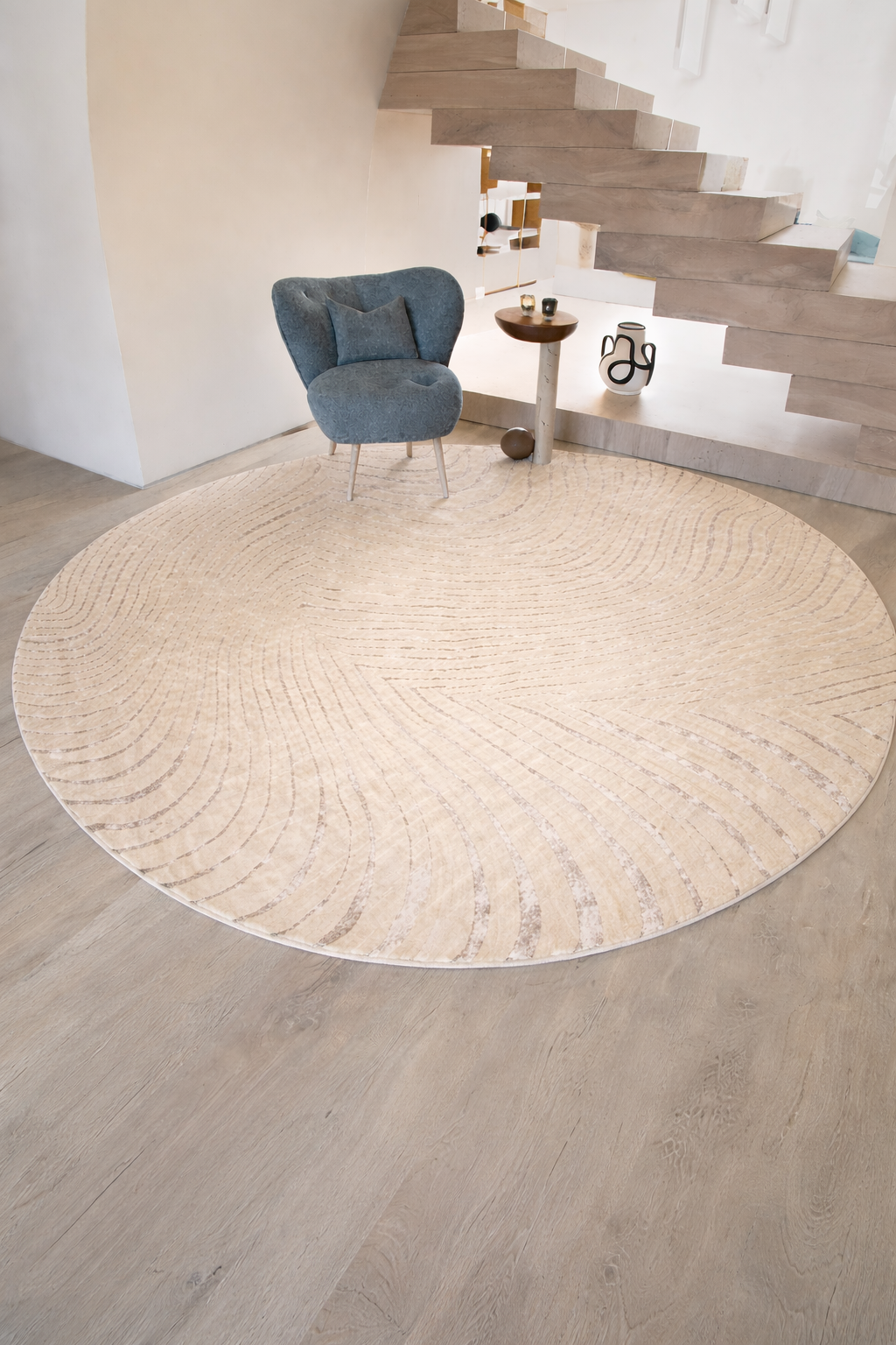 Maximilian Abstract Round Carpet in Beige – Modern Home Rug