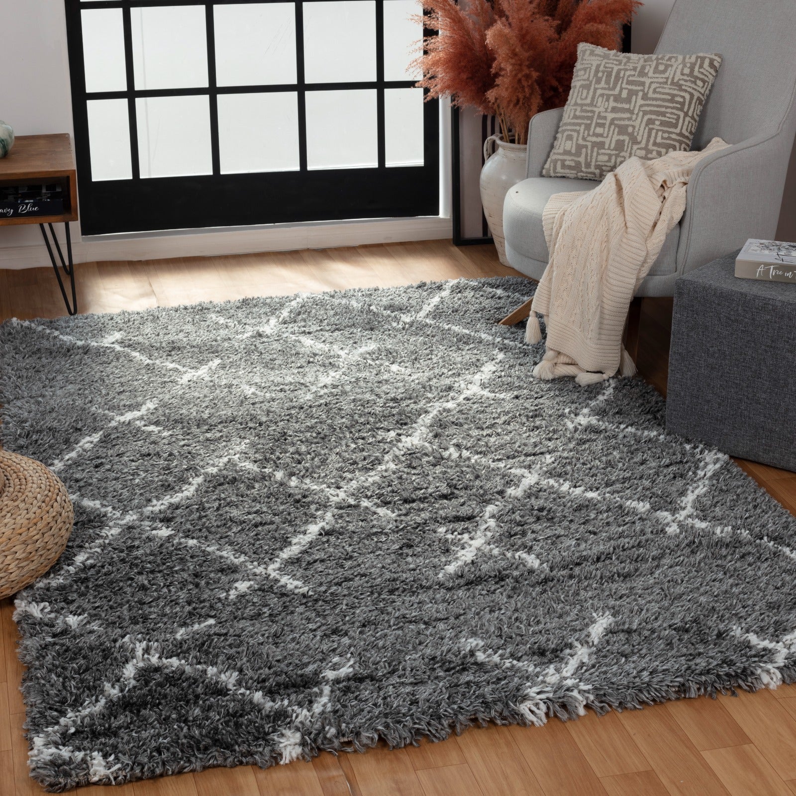Panama Shaggy 08687A Cream & Anthracite Carpet – Bold Elegance with Plush Texture