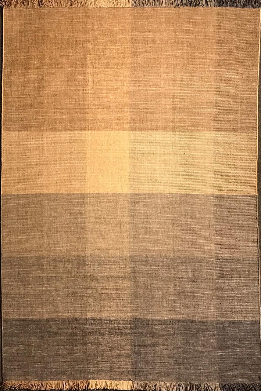Woolen “Earth Fade” Wool Carpet – Warm Neutral Handwoven Design