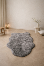 Wolf Faux Fur Grey Anthracite Carpet – Luxury Plush Sheepskin Style Rug