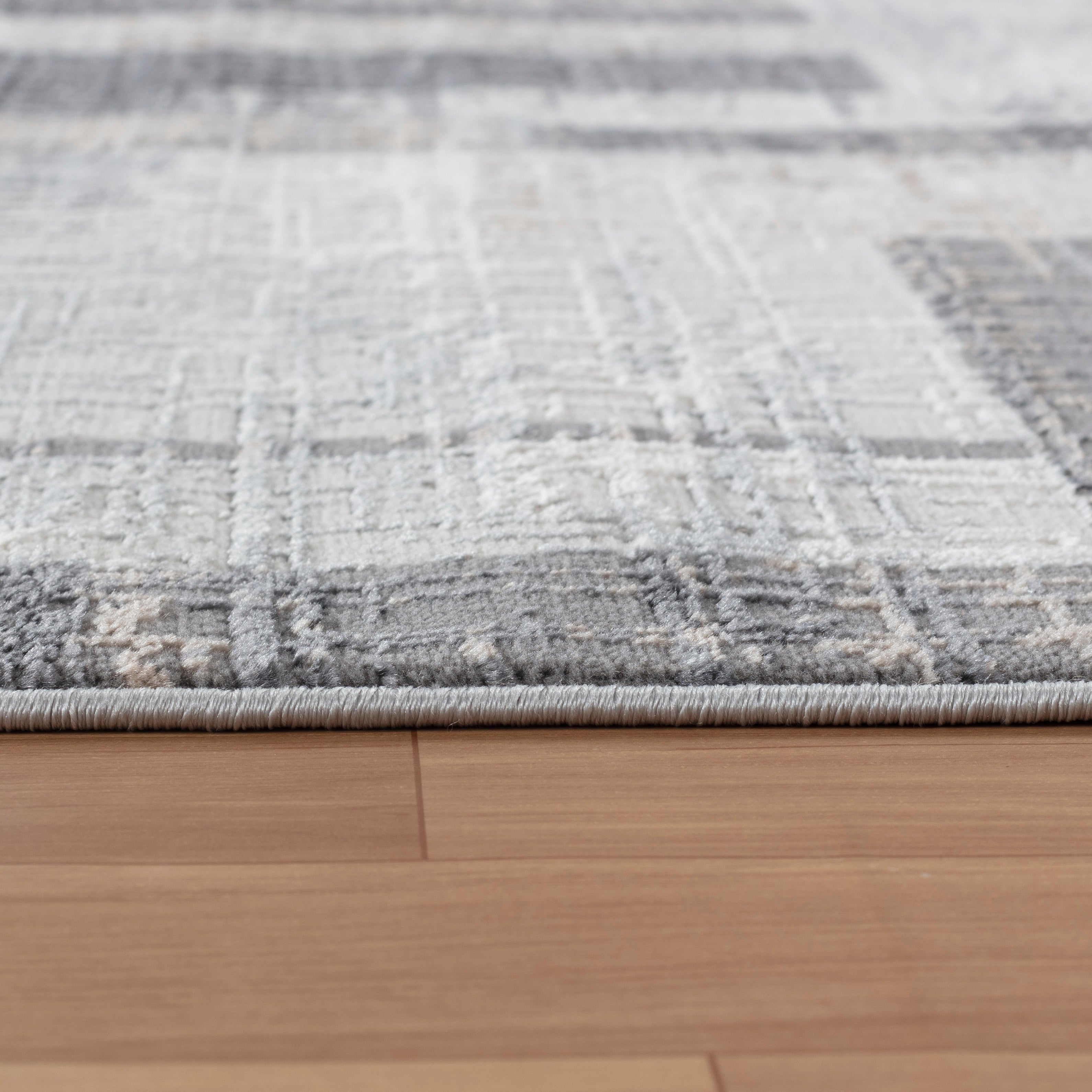 Efes 49 Grey Geometric Pattern Carpet – Stylish & Practical for Home Interiors